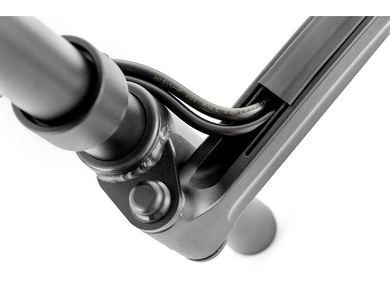 Edbak Tischhalterung DM101 bis 10 kg – Schwarz