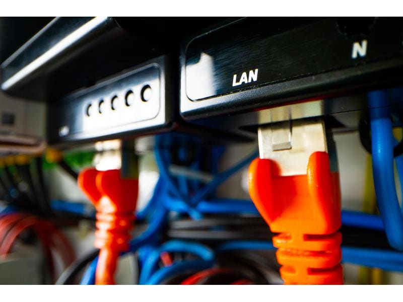 Shelly Pro 4PM LAN und WiFi-DIN-Rail Switch