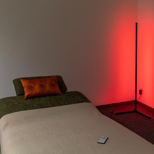 FTM Stehleuchte LED Ambilight, Triangle, RGBW, Schwarz