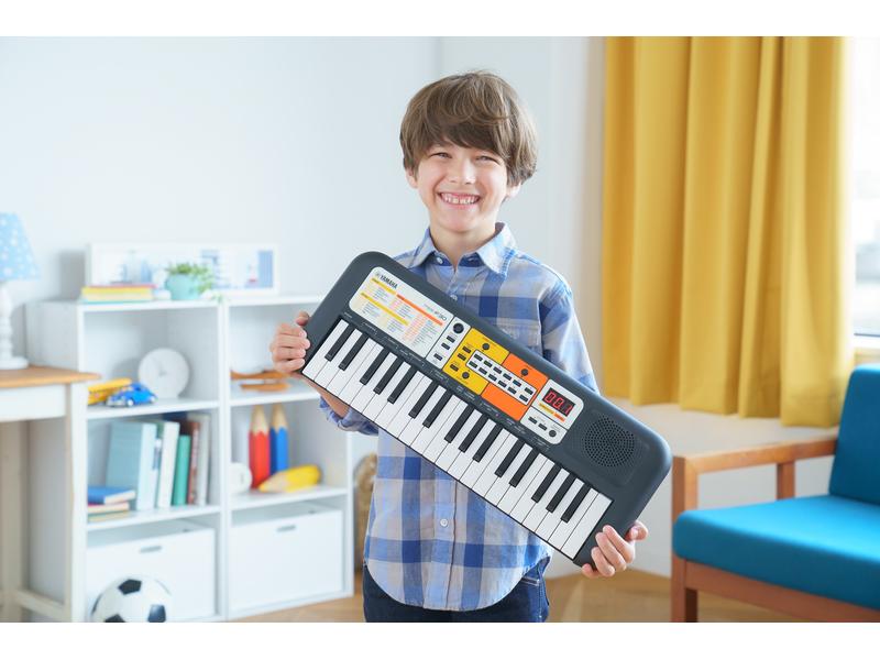 Yamaha Mini Keyboard PSS-F30