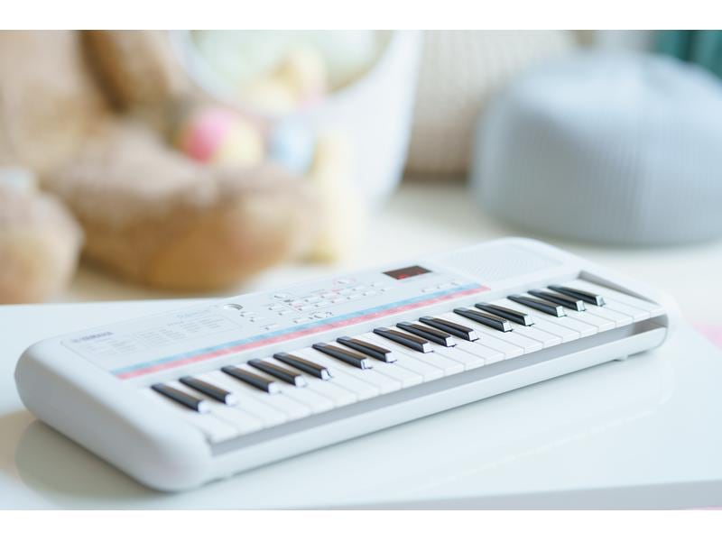 Yamaha Mini Keyboard Remie PSS-E30