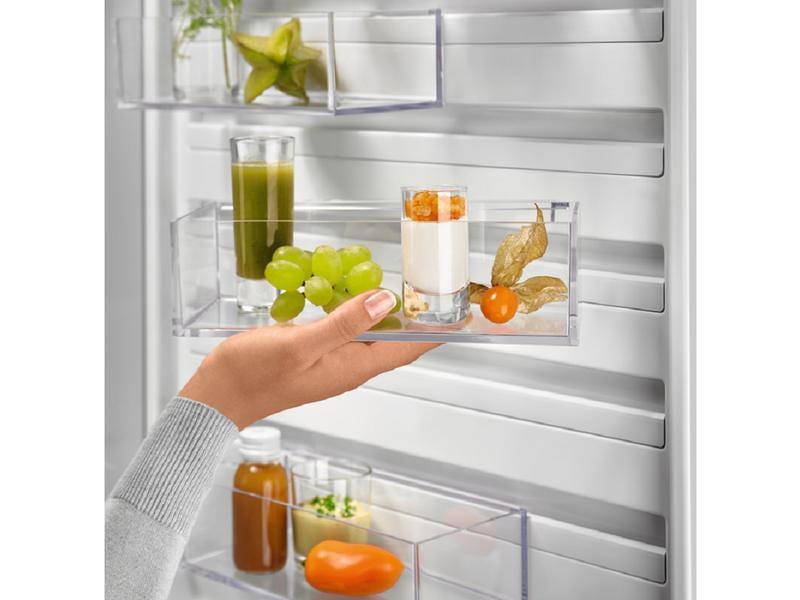 Electrolux SB330NIMS, schwarz