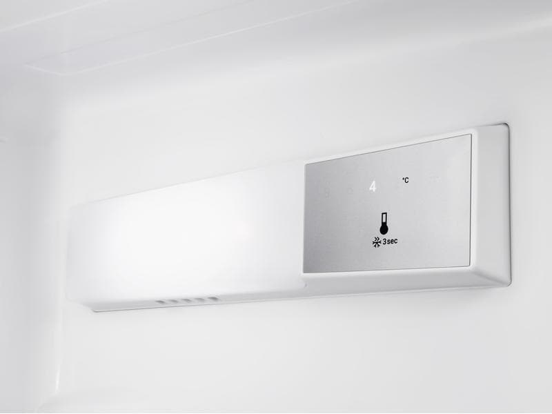 Electrolux Kühl-Gefrierkombination ST246F, Rechts/Wechselbar