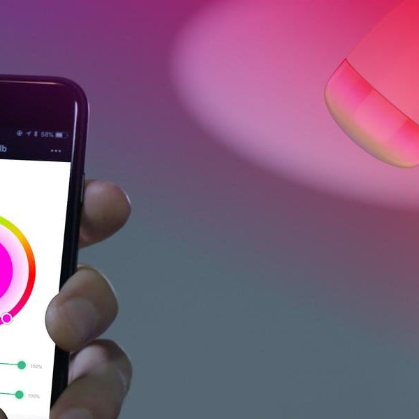 WOOX Leuchtmittel WiFi Smart Bulb RGB+WW E27, 6W, 2700K-6500K