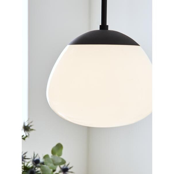 Markslöjd Pendelleuchte Rise, Ø 25 cm, E27, Schwarz/Weiss