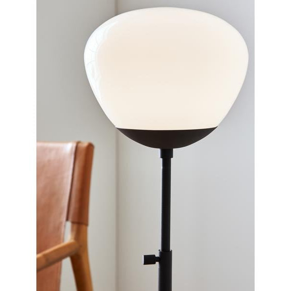 Markslöjd Tischleuchte Rise, E27, max. 40W, Schwarz/Weiss