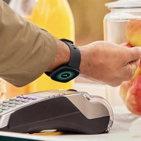 Fitbit GPS-Sportuhr Versa 4 Smartwatch Schwarz/Schwarz