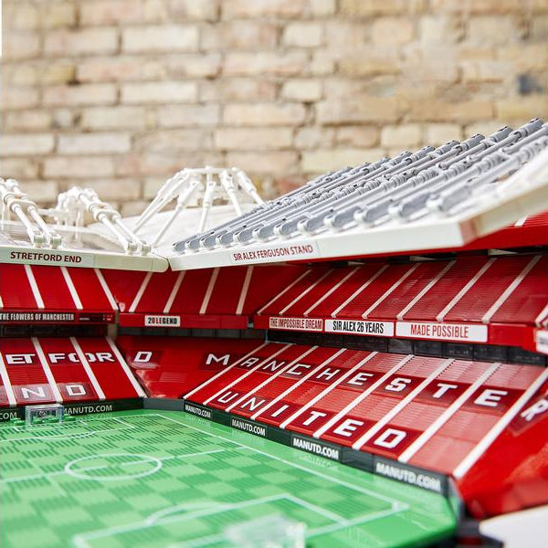 LEGO® Icons Old Trafford – Manchester United 10272