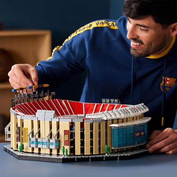 LEGO® Icons Camp Nou – FC Barcelona 10284