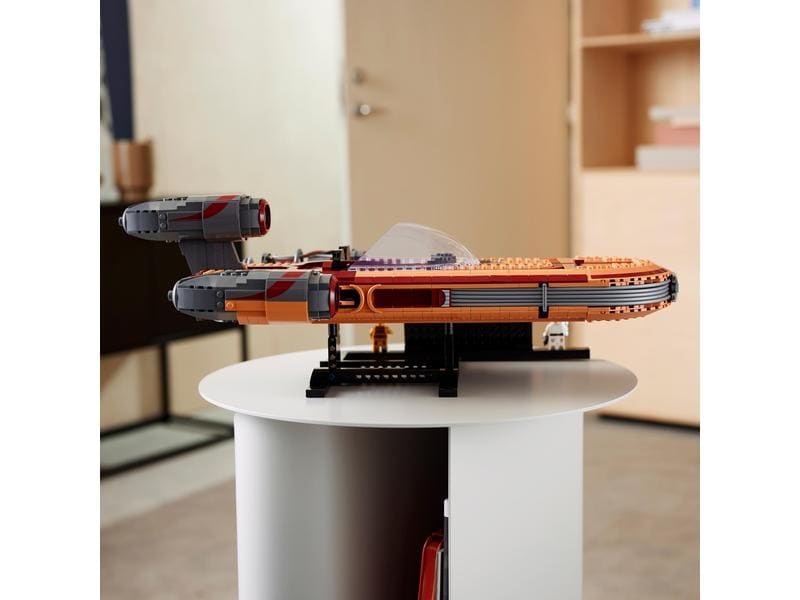 LEGO® Star Wars Luke Skywalker’s Landspeeder 75341