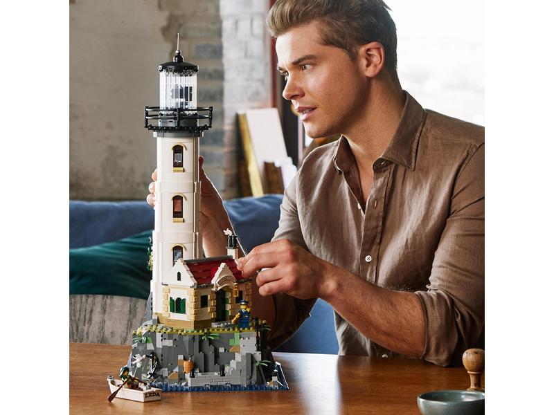 LEGO® Ideas Motorisierter Leuchtturm 21335