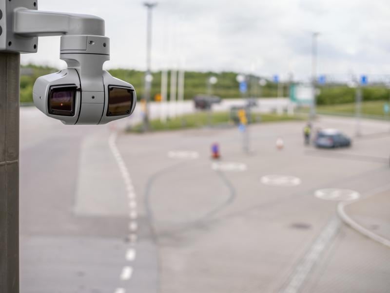 Axis Netzwerkkamera Q6225-LE 50 Hz 400m IR-Beleuchtung