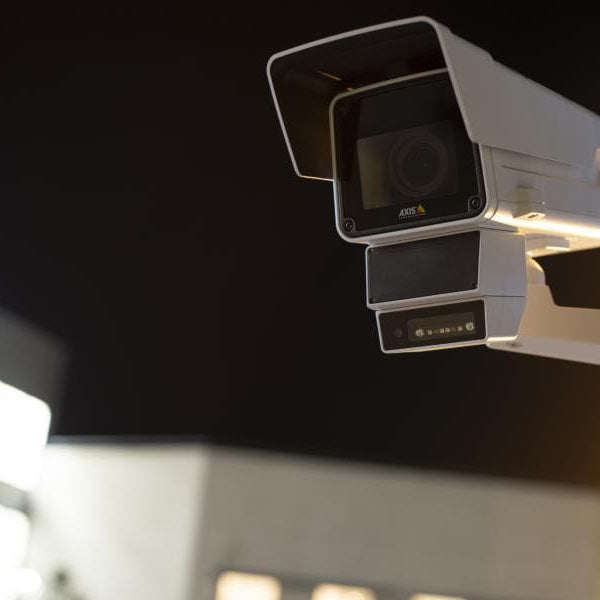 Axis Netzwerkkamera Q1656-DLE