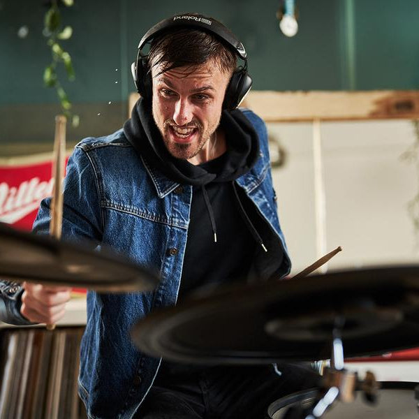 Roland Over-Ear-Kopfhörer VMH-D1 Schwarz