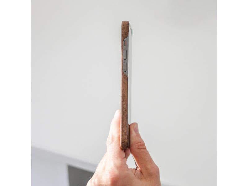 Woodcessories Back Cover Slim Case iPhone 14 Plus Walnuss