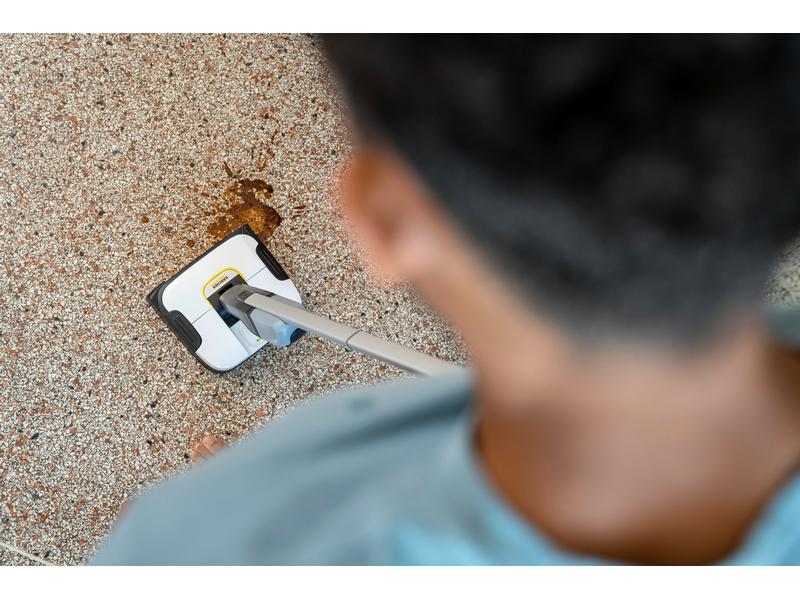 Kärcher Hartbodenreiniger FC 2-4 mit Parkstation