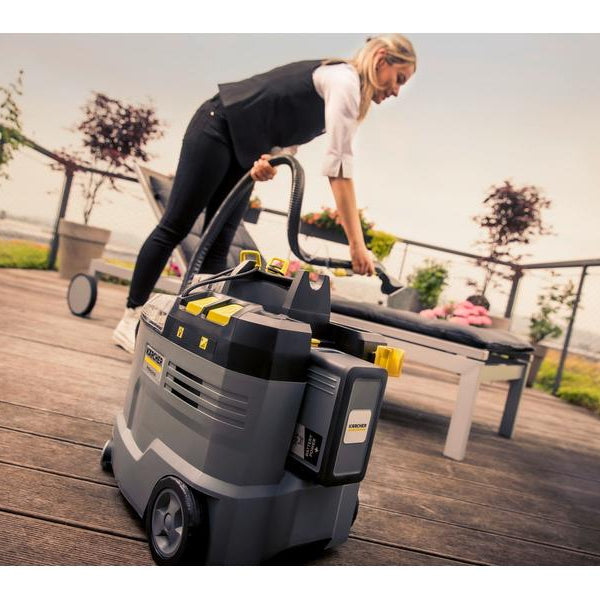 Kärcher Professional Akku-Sprühextraktionsgerät Puzzi 9/1 Bp