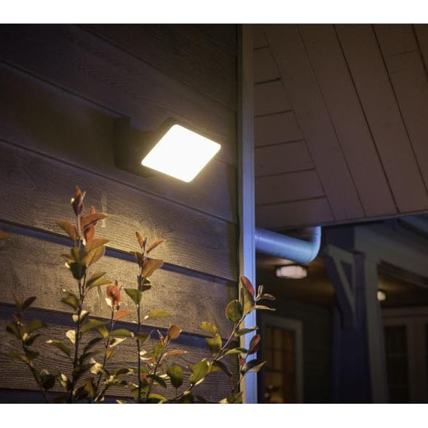 Philips Hue Aussenstrahler White Outdoor Welcome Flutlicht Schwarz