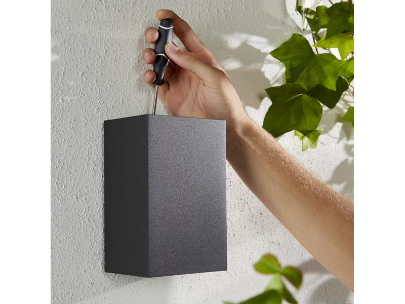 Philips Hue White &amp; Color Ambiance Outdoor Resonate Wandleuchte Schwarz