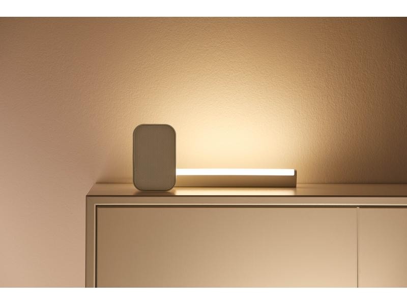 WiZ Bar Linear Light Tischleuchte Tunable White &amp; Color