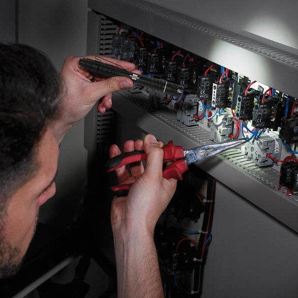 Brennenstuhl Handleuchte LED LuxPremium TL 210 F