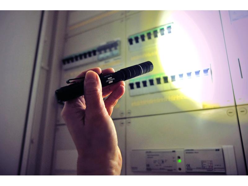 Brennenstuhl Handleuchte LED AKku LuxPremium TL 210 AF