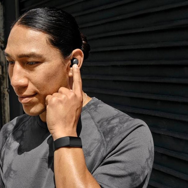 Fitbit Activity Tracker Charge 6