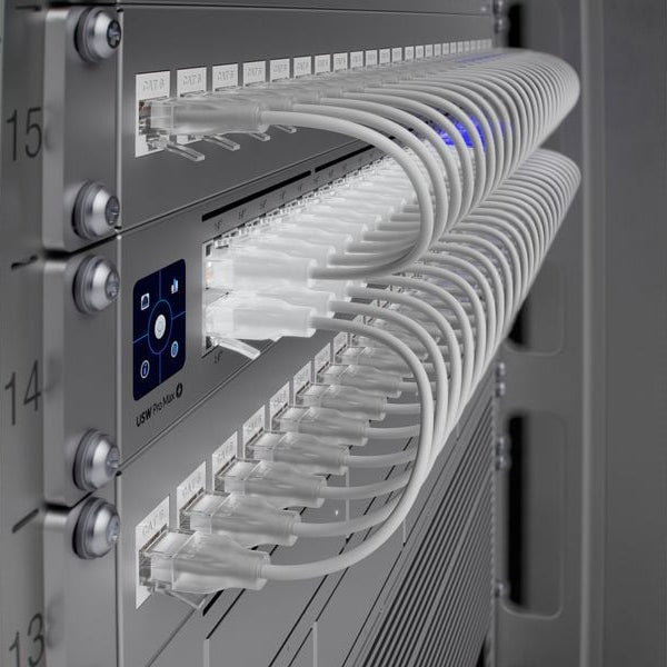 Ubiquiti PoE++ Switch UniFi USW-Pro-Max-48-PoE 52 Port