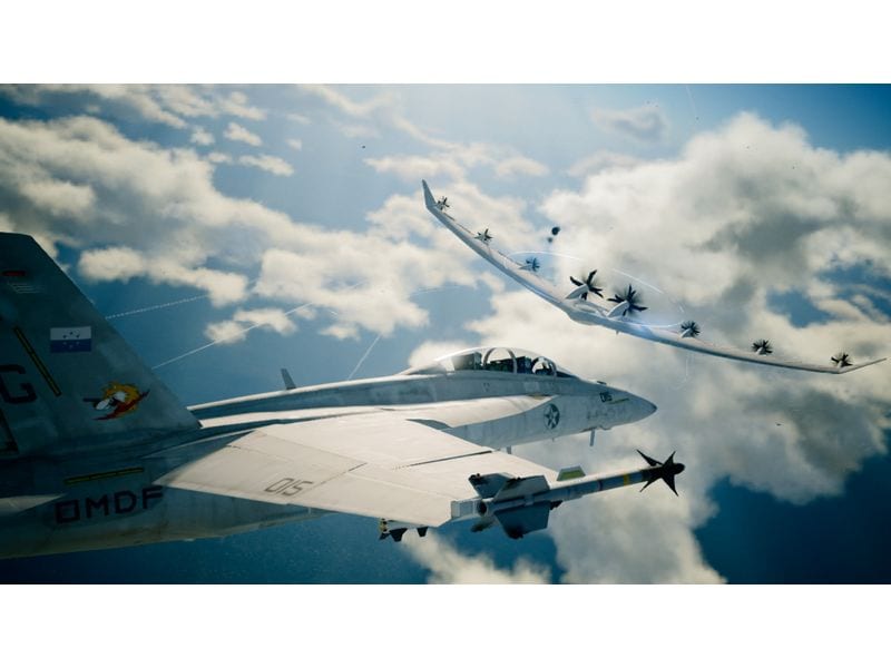 Bandai Namco Ace Combat 7: Skies Unknown – Deluxe Edition