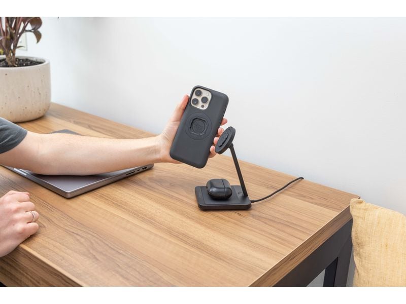 Quad Lock Dual Desktop Wireless Charger