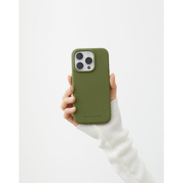 Ideal of Sweden Silicone iPhone 15 Pro Max Khaki
