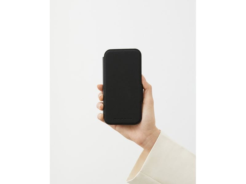 Ideal of Sweden Book Cover iPhone 15 Black