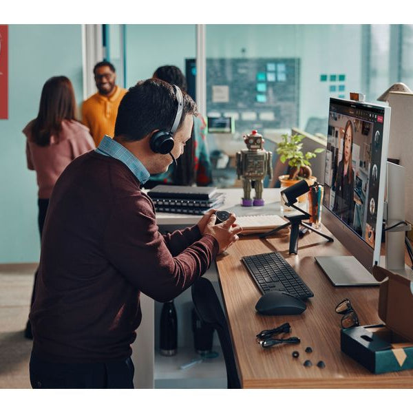 Poly Headset Voyager Focus 2 UC USB-C inkl. Ladestation