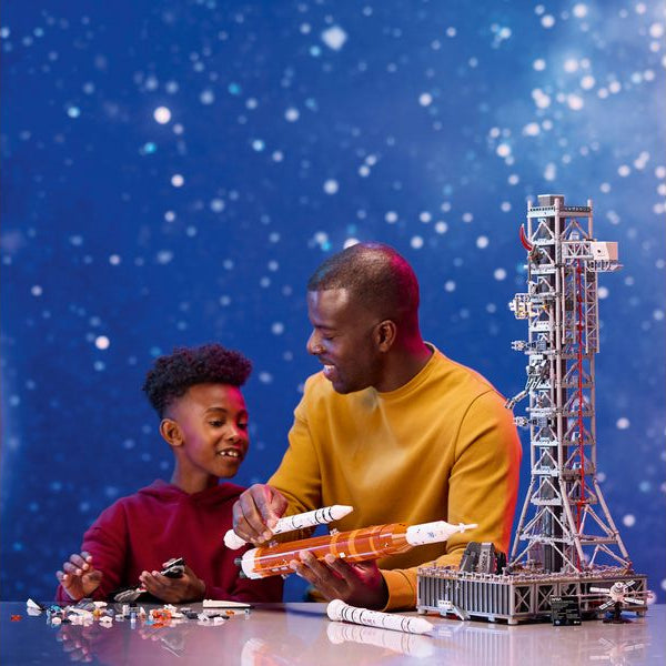 LEGO® Icons NASA Artemis Startrampe 10341