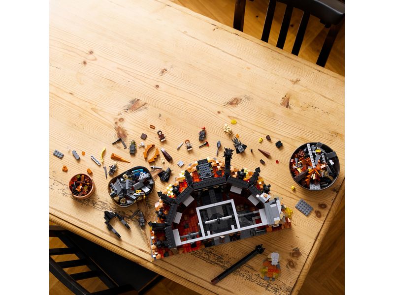 LEGO® Der Herr der Ringe Barad-dûr 10333