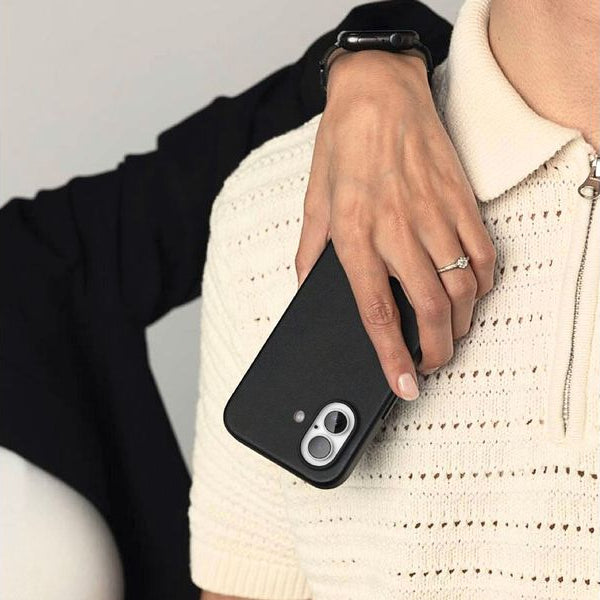 Vonmählen Back Cover Like Leather iPhone 16 Plus Schwarz