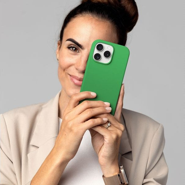 Vonmählen Back Cover Soft Silicone iPhone 16 Pro Green Haven