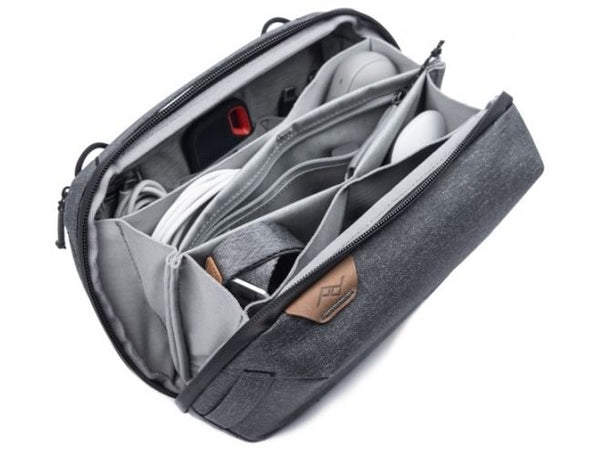 Peak Design Tech Pouch PFAS free Charcoal
