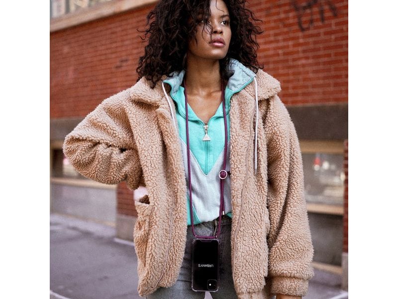 Urbany's Necklace Case RED WINE iPhone 17 Silber Ring