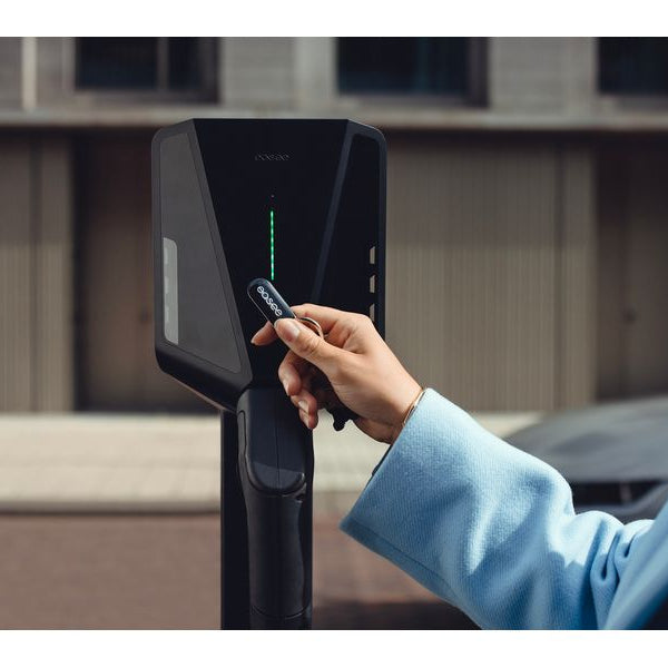 easee Ladestation Charge Max Schwarz