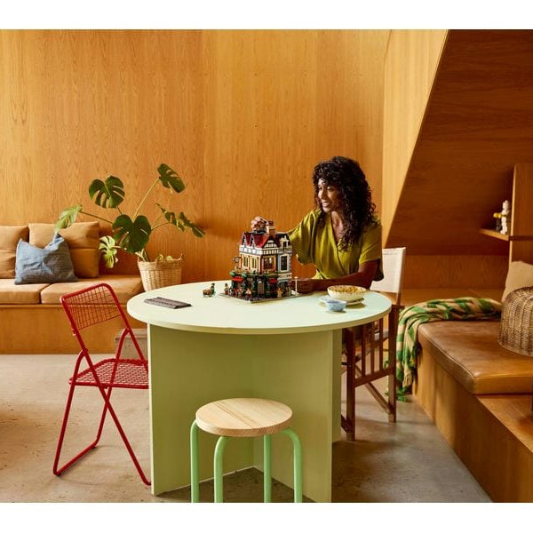 LEGO® Icons Eckhaus im Tudorstil 10350