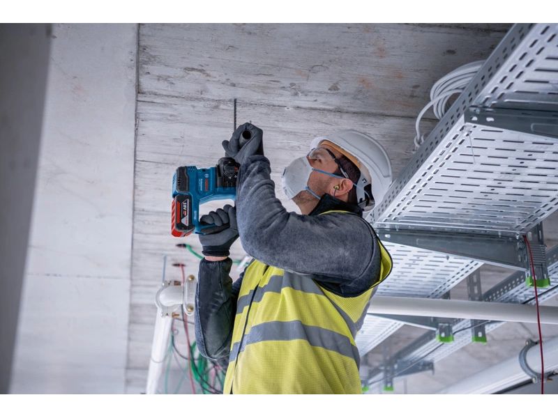 Bosch Professional Bohrhammer mit SDS plus GBH 18 V-22