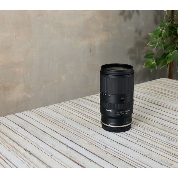 Tamron Zoomobjektiv AF 18-300mm F/3.5-6.3 Di III-A VC Canon RF