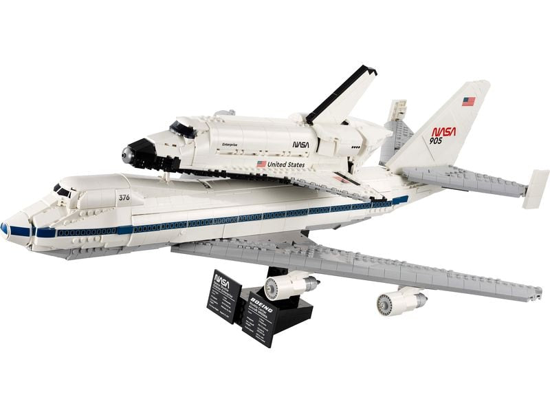 LEGO® Icons 747 Shuttle Carrier 10360