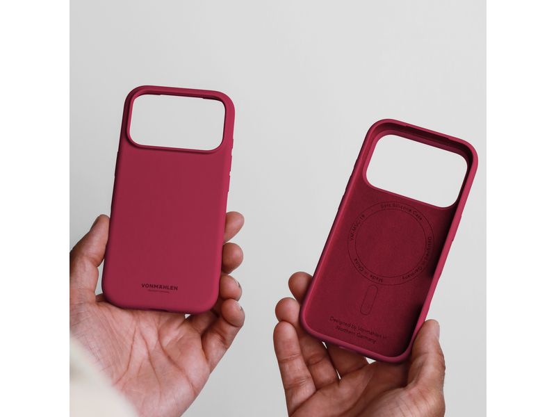 Vonmählen Back Cover Soft Silicone iPhone 17 Pro Dark Red