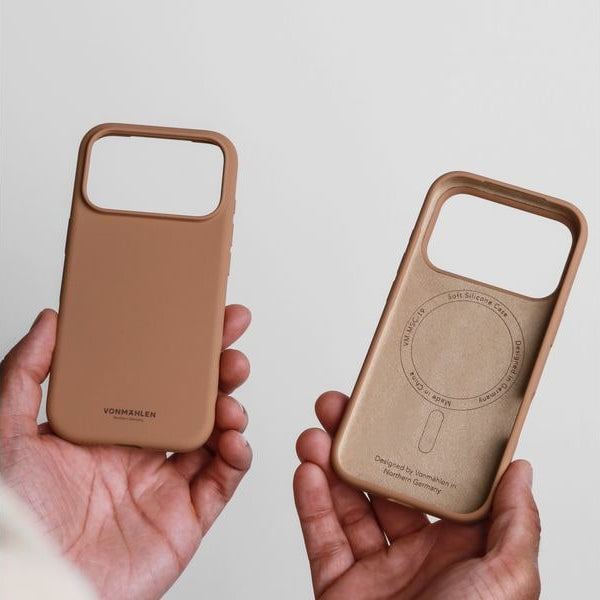 Vonmählen Back Cover Soft Silicone iPhone 17 Pro Dark Cream