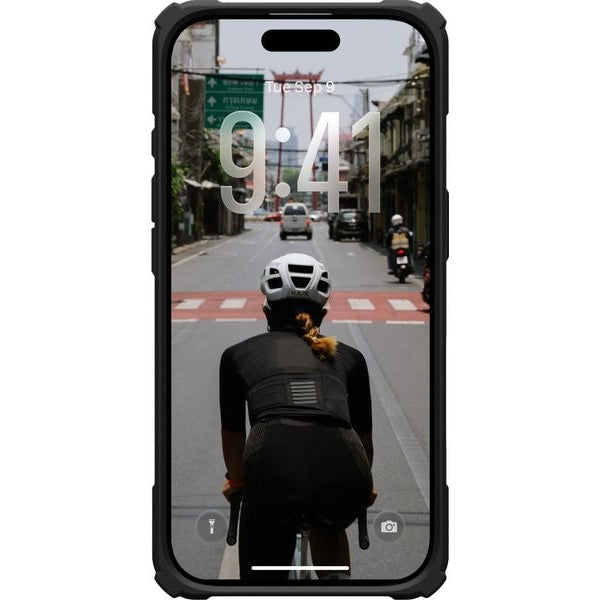 UAG Back Cover Plasma XTE MS Kickstand iPhone 17 Black