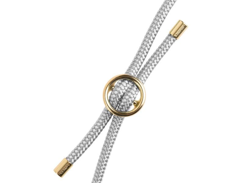 Urbany's Necklace Case CLOUDY SKY  iPhone 17 Silber Ring