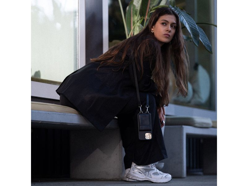 Urbany's Necklace Case Handykette+ DEEP SEA iPhone 17