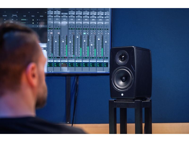 IK Multimedia Studiomonitor iLoud Precision 6 MKII Schwarz